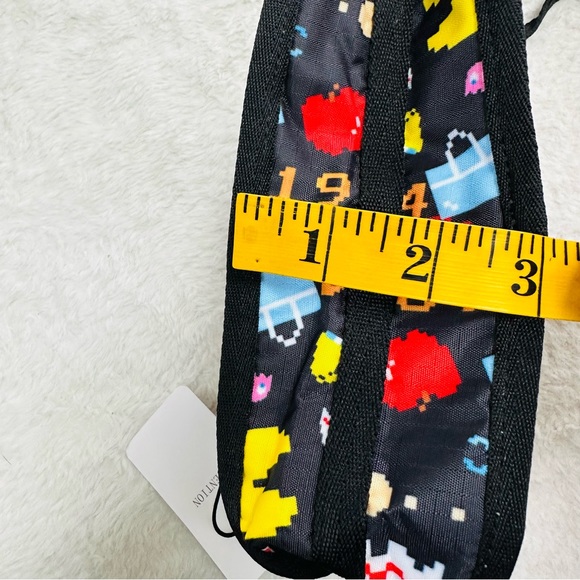 Pac-Man Lesport Sac Crossbody Bag - Picture 9 of 9